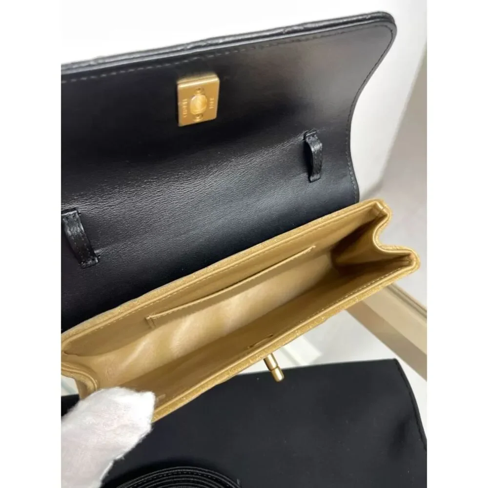 CHANEL brand color